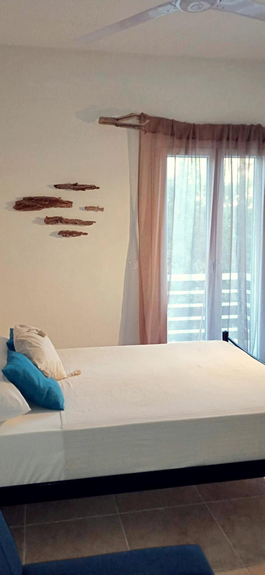 Innjoy Space Glifada Dış mekan fotoğraf