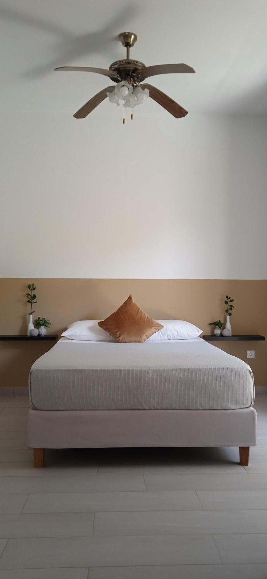 Innjoy Space Glifada Dış mekan fotoğraf