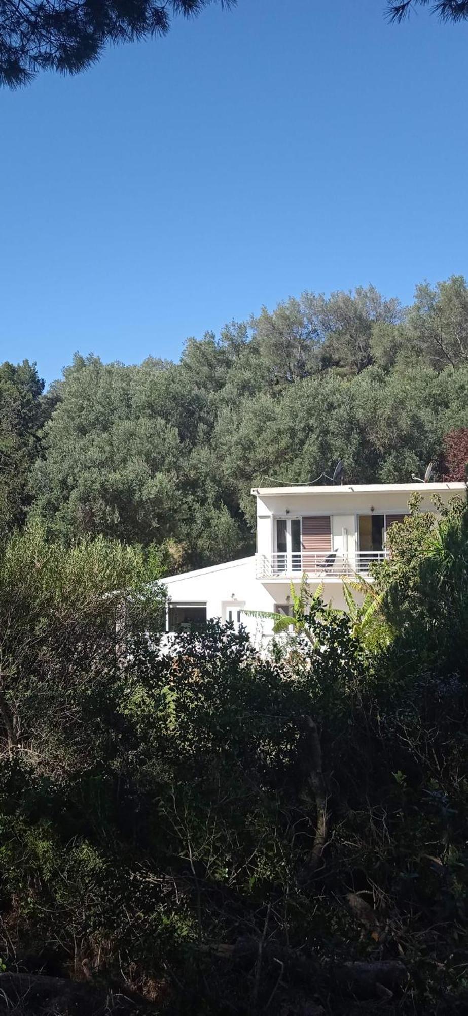 Innjoy Space Glifada Dış mekan fotoğraf